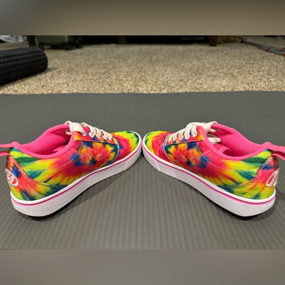 Heelys Tie-Dye Size 3 - Picture 5 of 8